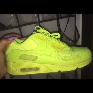 Neon Nike air max